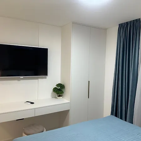 דירה Amaro Luxury & With Balcony *