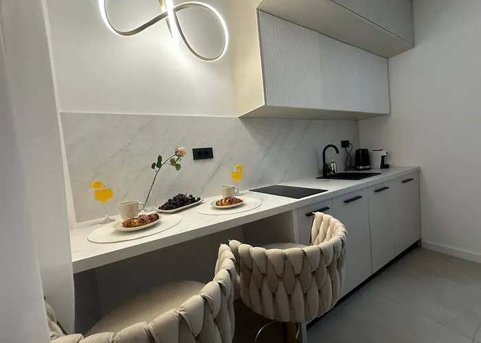 Amaro Luxury & With Balcony Daire