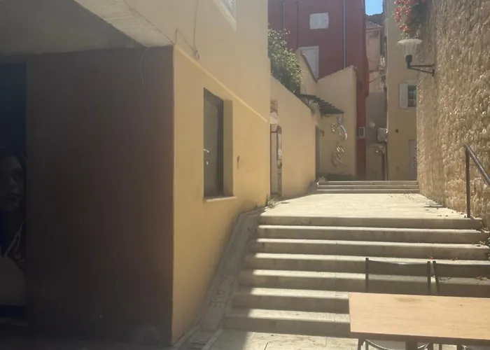 Amaro Luxury & With Balcony Zadar